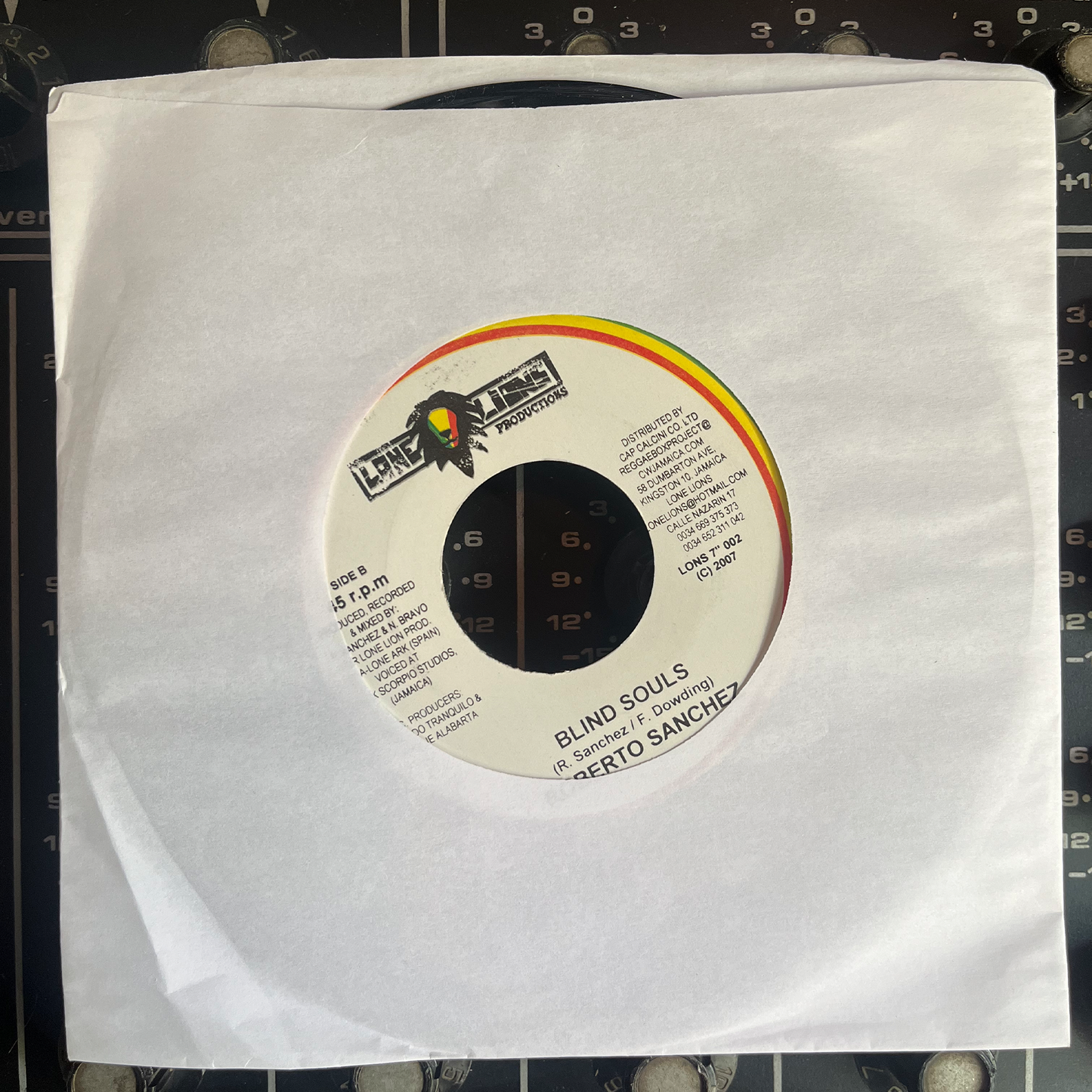 7" INCH ROBERTO SANCHEZ, Blind Souls.