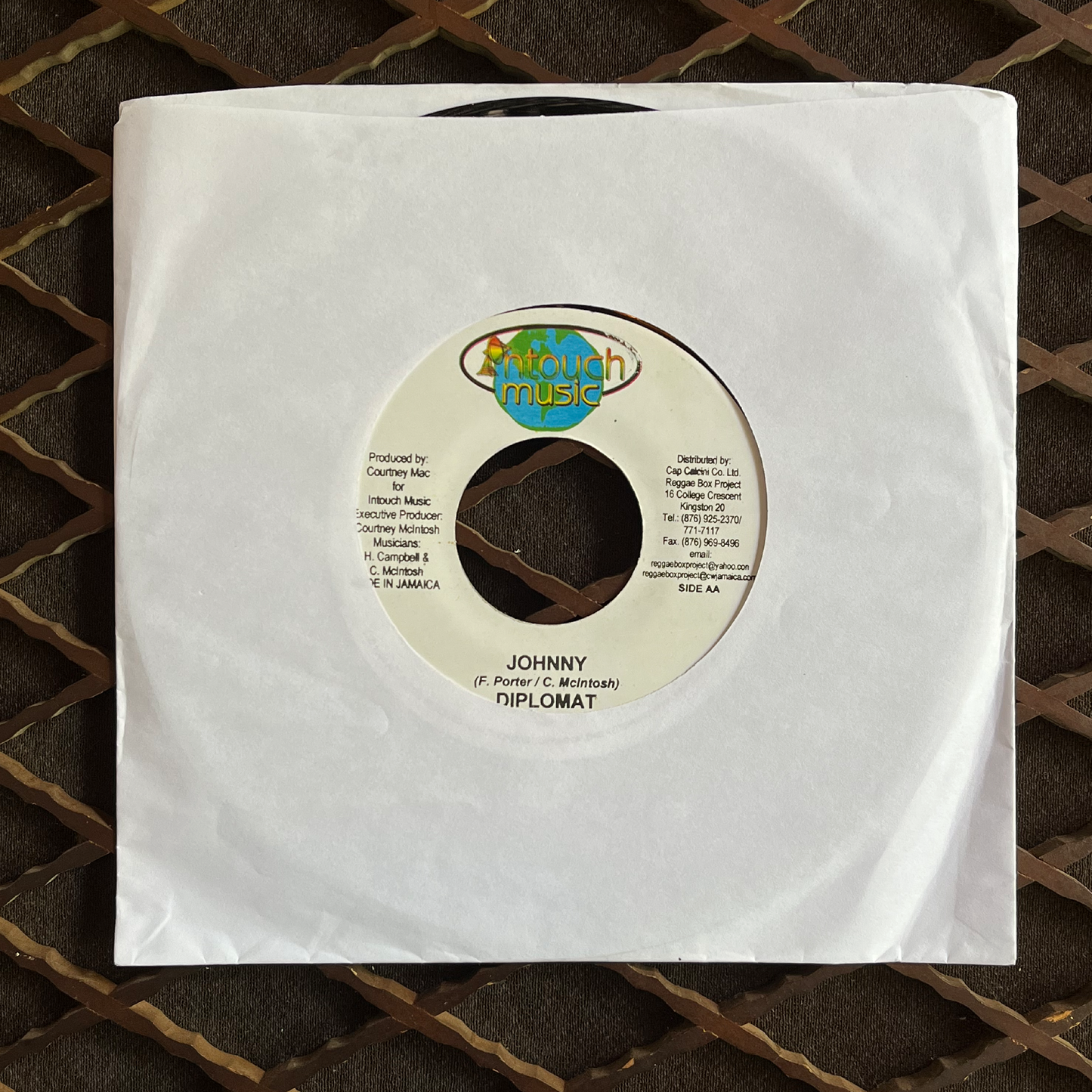 7 " Johnny , DIPLOMAT