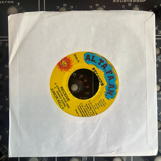 7"INCH JUNIOR KELLY, Receive.