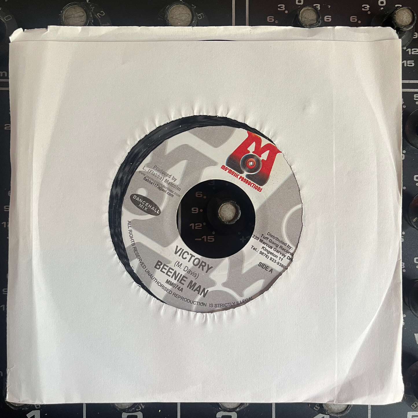 7" Inch BEENIE MAN , Victory.