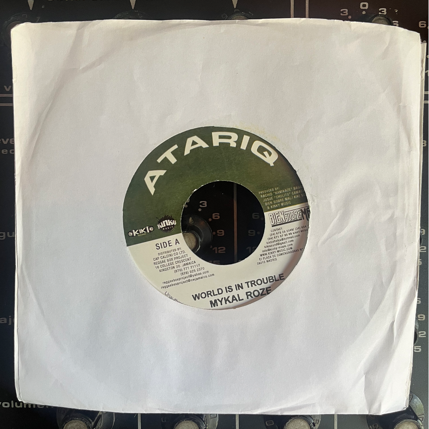 7" Inch MYKAL ROZE, World is in Trouble.